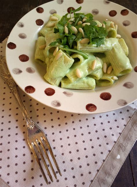 Rigatoni Con Crema Di Rucola Philadelphia E Pinoli Un Dolce Al Giorno