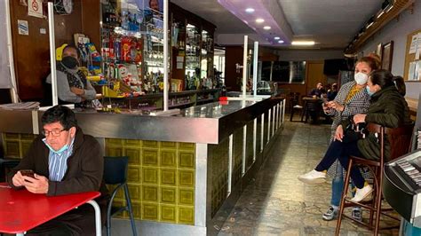 La Familia Mendes Vive El Peor Momento Del Bar Brillante De La Puebla