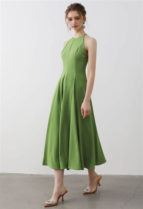 Refined Halter Neck Panelled Midi Dress In Green Retro Indie And