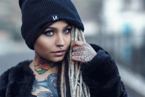 Tattoo Nose Rings Face Model Hat P Fishball Suicide Looking