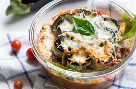 Berbackene Low Carb Auberginen Cannelloni Mit Bolognese