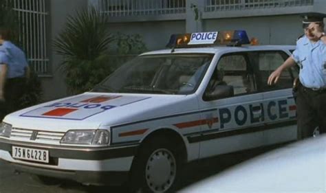 IMCDb org 1989 Peugeot 405 Break in L été rouge 2002