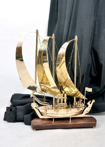 Boat Brass Polished Decorative Ship Showpiece For Home Decoration