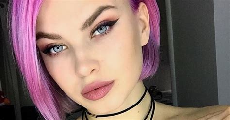 5 Hot Sexy Daria Sheiko Bikini Pics