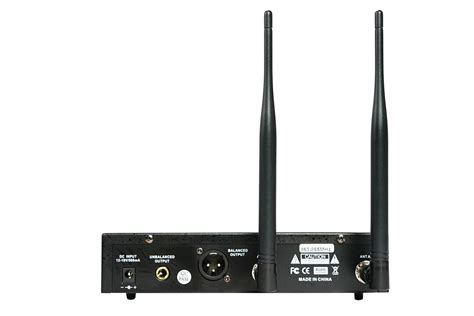 IWM 100 True Diversity UHF Wireless Microphone System Freq Range 863