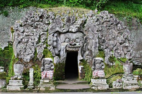 Goa Gajah Wisata Sejarah Yang Indah Di Bali Bali