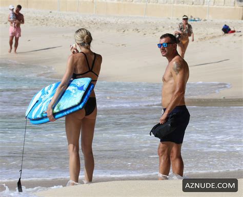 Andriy Shevchenko And Wife Kristen Pazik Were Spotted At The Beach