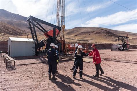 Mendoza Avanza Con La Licitaci N De Reas Petroleras