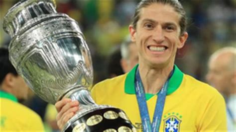 Filipe Luis calls time on 20-year career