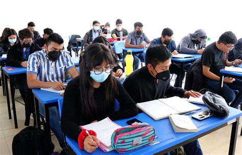 Alumnos De Prepa Regresar N A Clases El De Enero En Puebla M Xico