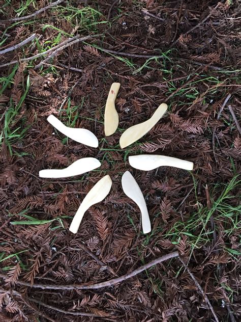 Wood and Knife: A Basic Carving Project Day | Stargazer Li