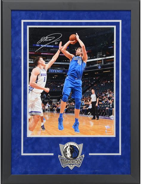 Dirk Nowitzki Dallas Mavericks Deluxe Framed Autographed 16 X 20 Shot