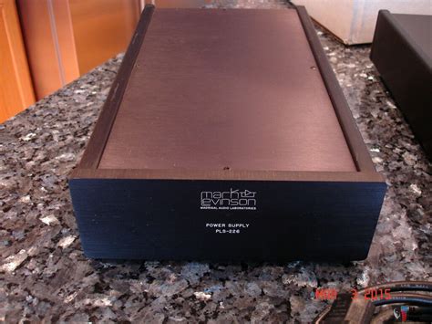 Mark Levinson No Preamplifier W Mm Phono Cards W Packaging