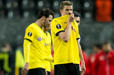 Borussia Dortmund Verliert Und Verpasst Gruppensieg In Europa