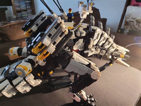 I Spent 200 On Fake LEGO To Make The Robot T Rex From Horizon Zero Dawn