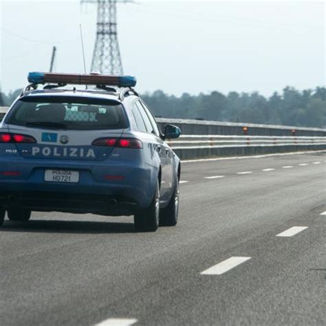 Tir Procede A Zig Zag In Brebemi Inseguito E Fermato Camionista Ubriaco