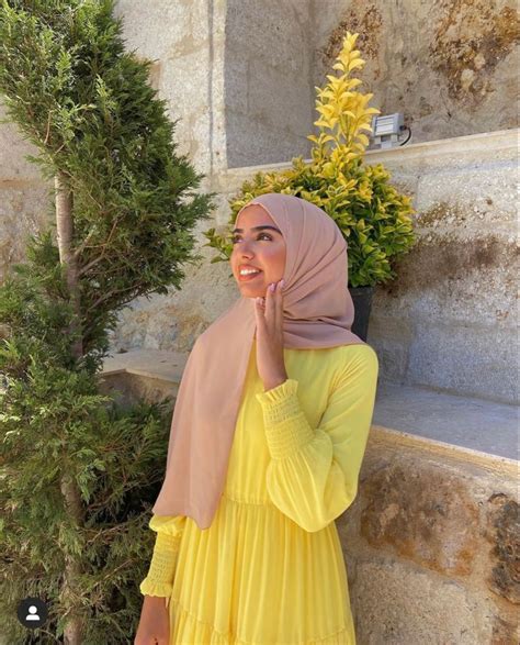 Pin by Firdevs Özyeri on Tesettür giyim Hijabi fashion Trendy