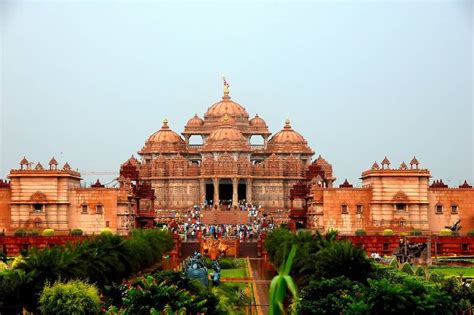 The Most Beautiful Akshardham Temple In Delhi - ALLRefer