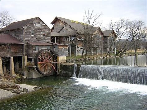 Old Mill Restaurant In Pigeon Forge Tennessee Tennessee Vacation