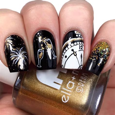 New Year S Eve Short Nail Ideas To Try