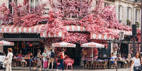 Caf Charbon Brunch Servi Table Brunch Paris