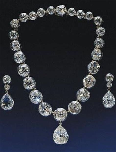 Queen’s Diamond Jubilee with Cullinan Diamonds on Display - Paperblog