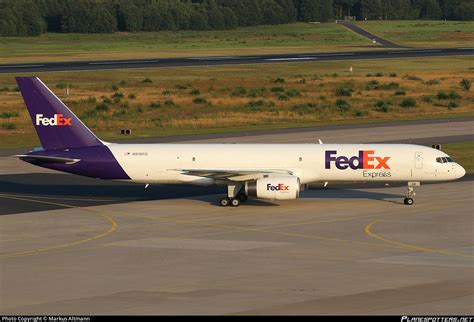 N919FD Federal Express FedEx Boeing 757 23A SF Photo By Markus