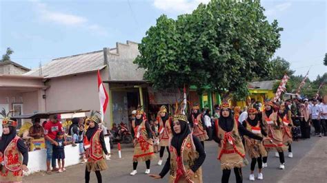 Kkn Kolaborasi 07 Kegiatan Karnaval Kemerdekaan Di Desa Mayangan Kecamatan Gumukmas Dalam