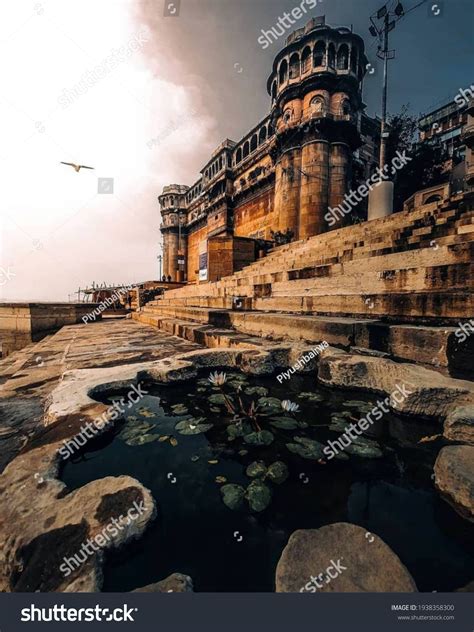 India Dharmik Sthal Temple Stock Photo 1938358300 | Shutterstock