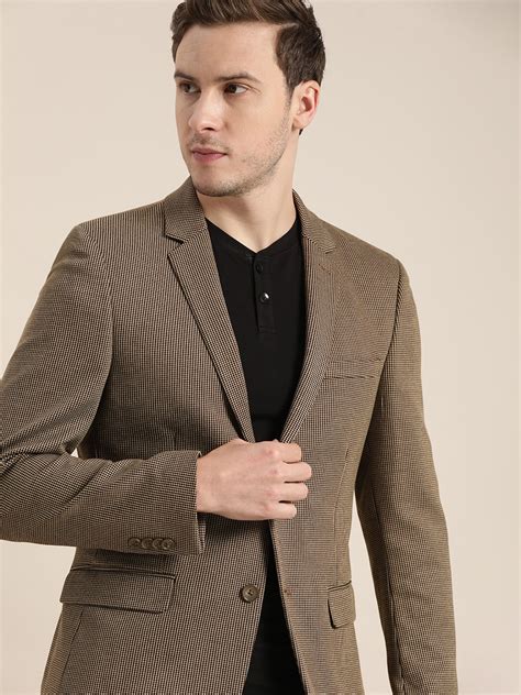 Buy INVICTUS Men Brown Beige Self Design Slim Fit Single Breasted