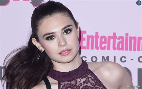 Supergirl Nicole Maines Jouera Une Super Héroïne Trans Terrafemina