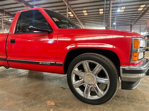 1993 Chevrolet Silverado 1500 Pickup Red Rwd Automatic C1500 Classic Chevrolet Silverado 1500