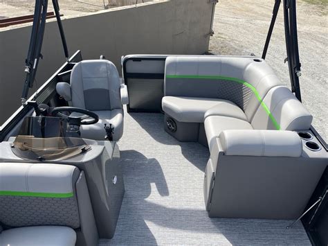 New Qwest Pontoons Qwest Eclass Lanai Lt For Sale In Columbia