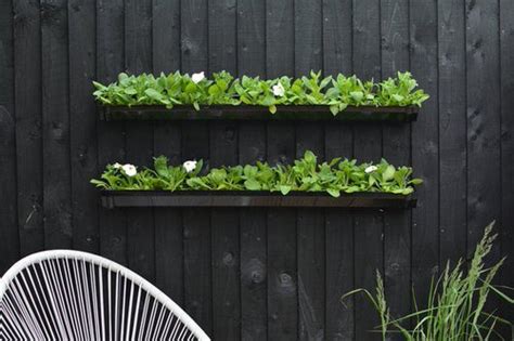 15 Edible Living Wall Ideas For Small Spaces Balcony Garden Web