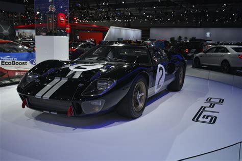 Iconic Le Mans Winning 1966 Ford Gt40 Stuns In La Carscoops