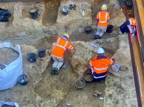 Une nécropole antique du IIe siècle découverte en plein cœur de Paris