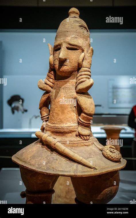 haniwa terracotta tomb figurine nobleman  formal attire kofun