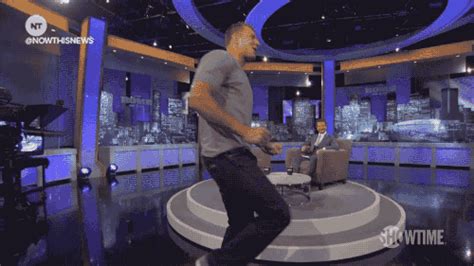 rob gronkowski dancing GIF by NowThis