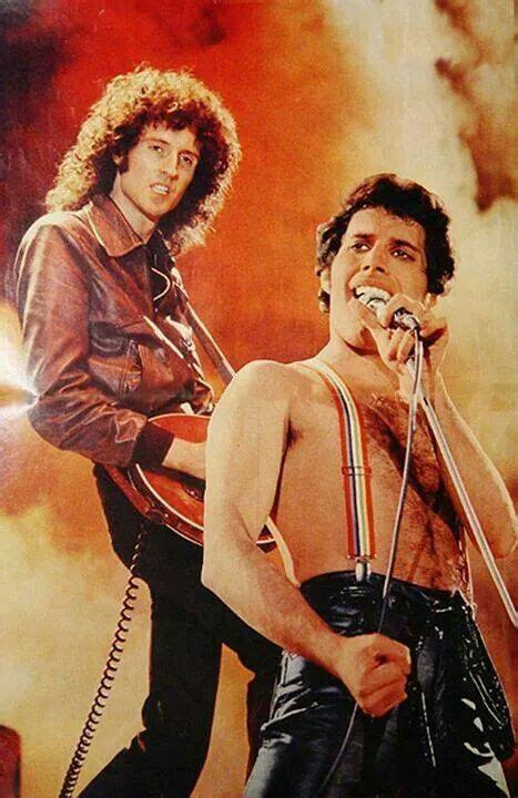 Freddie Mercury And Brian May Queen Happy Birthday Brian Freddie Mercury Freddy Mercury