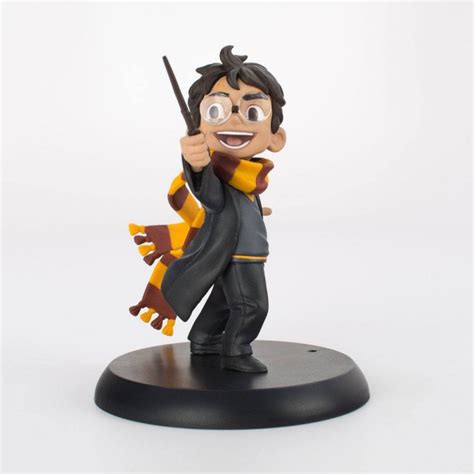 Harry Potter Figura Q Fig Harry S First Spell 9 Cm