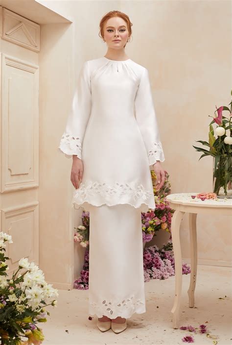 Baju Nikah Off White Women S Fashion Muslimah Fashion Baju Kurung