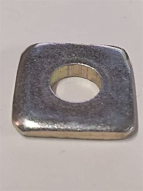 Powder Coated Mild Steel Square Washer Dimension Size 4x4 Mm At Rs 2