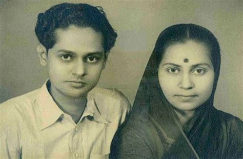 Jaya Bachchan Family Husband Son Daughter Father Mother Marriage Photos ...