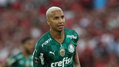 Deyverson Ex Palmeiras Rouba A Cena Em Duelo Da Libertadores E