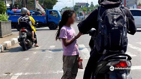 Info Bandung Kota Puluhan Badut Dan Anak Jalanan Terjaring Razia Satpol Pp Buru Koordinator