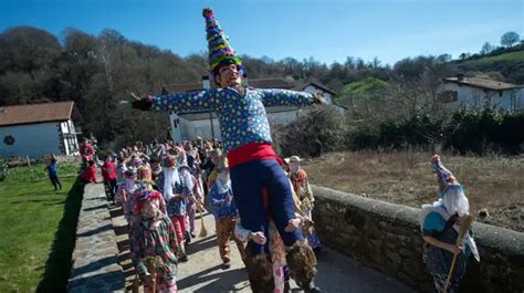 Los Personajes Más Fantásticos De La España Rural