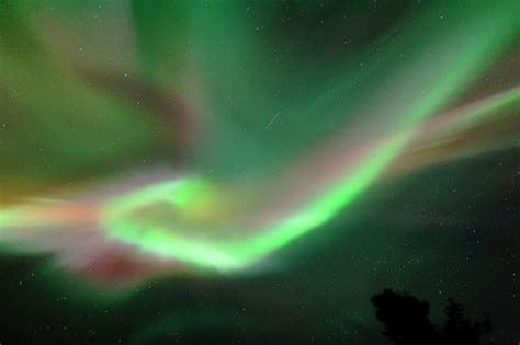 Eye Popping Aurora In Alaska Universe Today