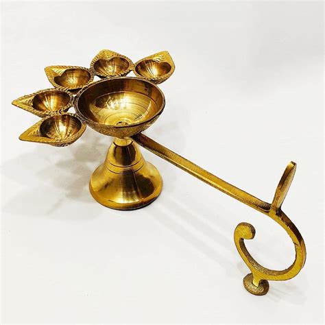 Brass Diya Tall Kerala Diya Dhoop Kapoor Diya Dani Oil Lamp For Aarti