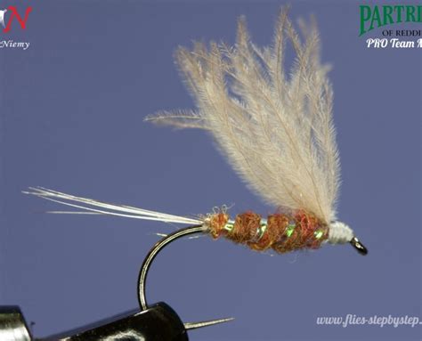 Dry flies - Fly tying step by step Patterns & Tutorials