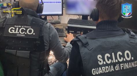 Droga E Telefonini In Carcere Un Arresto In Friuli